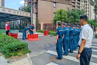 苏群：湖人若换拉文则欲树其为后LBJ时代核心 目前他不具备条件