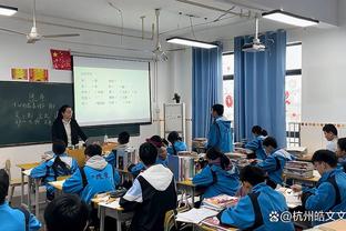 有些拉伤！王哲林面对老东家福建仅出战不到5分钟 5中4拿到9分3板